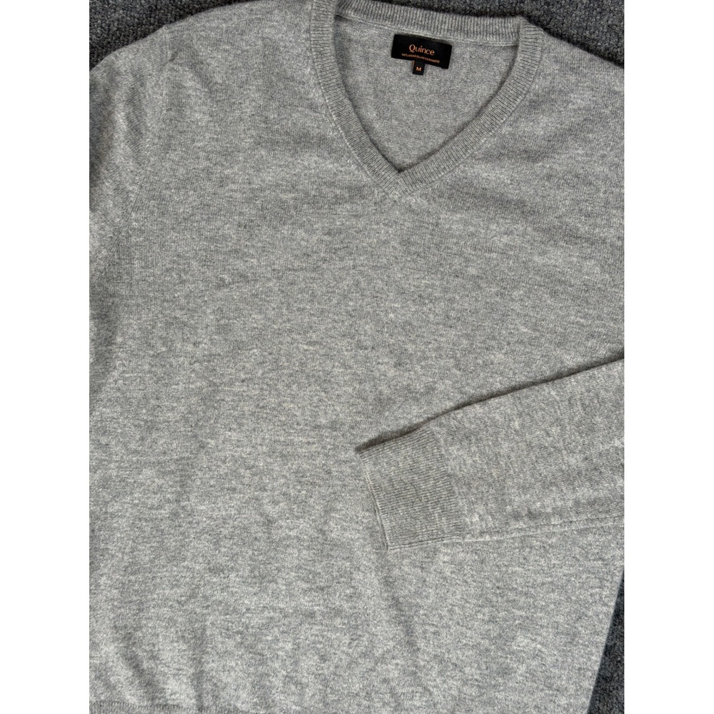 Quince Mongolian Cashmere V-Neck Sweater Medium Heather Grey